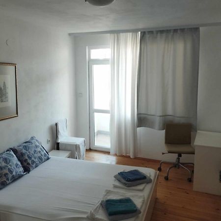 Flora Beach Apartaments Burgas Екстер'єр фото