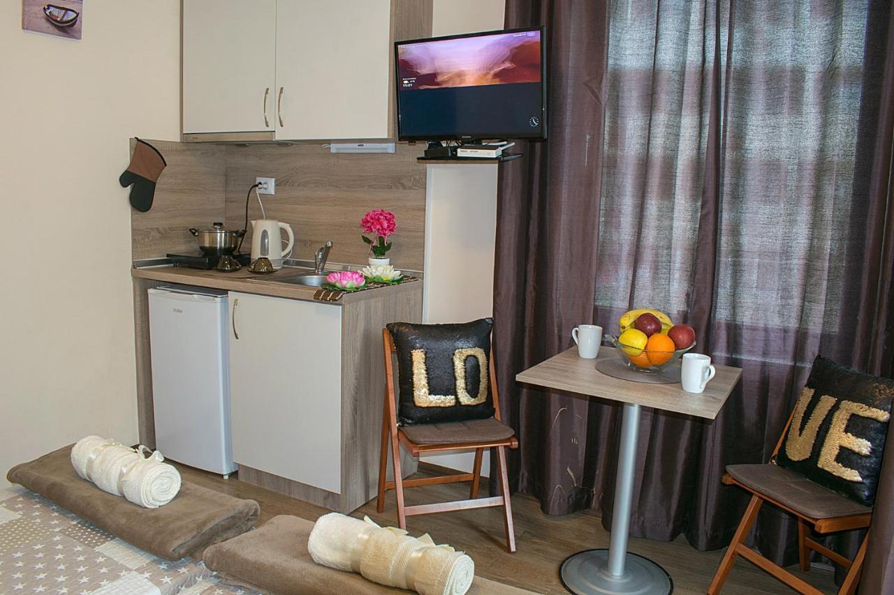 Flora Beach Apartaments Burgas Екстер'єр фото