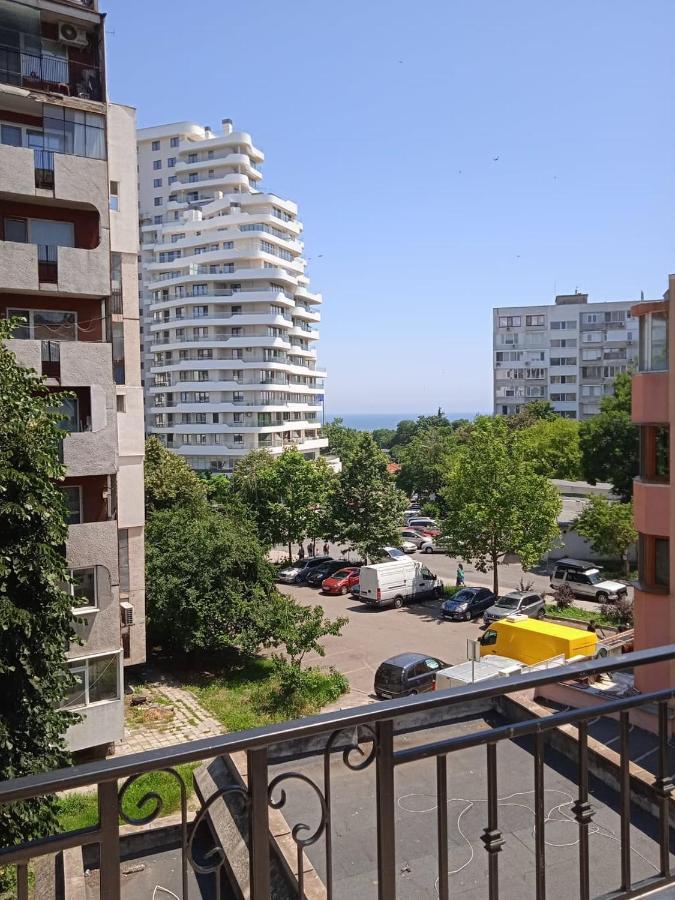 Flora Beach Apartaments Burgas Екстер'єр фото